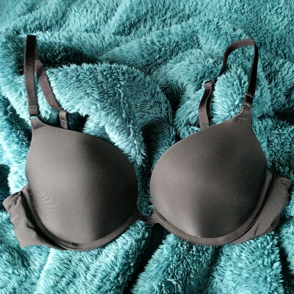 VS t-shirt bra